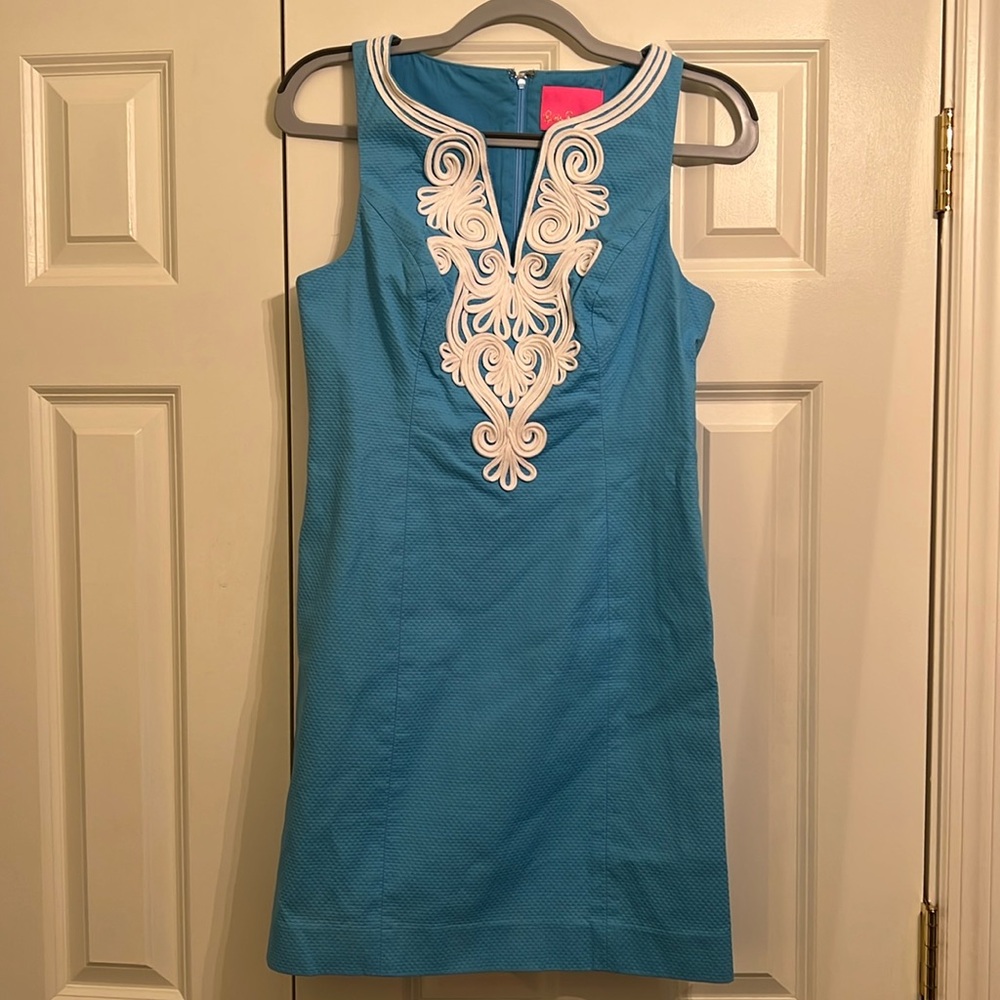 Lilly Pulitzer Blue Shift Dress. Size 2.